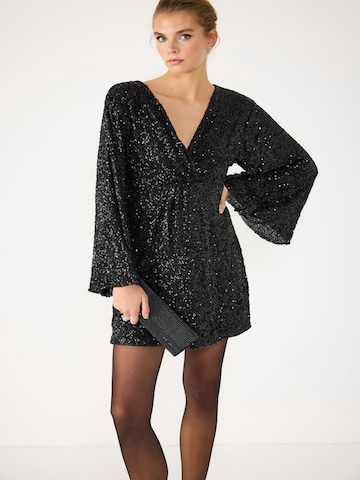 No Matter What Kleid in Schwarz: Vorderseite