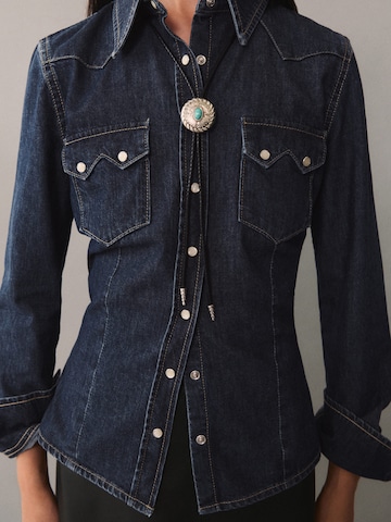 MANGO Blouse in Blue: front
