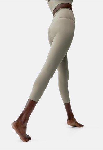 Born Living Yoga Skinny Leggings 'Cleo' in Beige