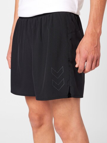 Hummel Regular Sportshorts in Schwarz