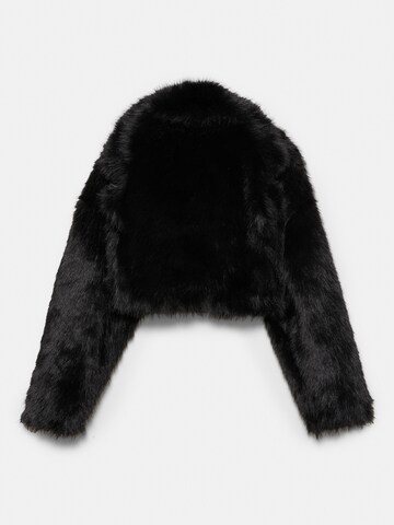 Pull&Bear Prechodná bunda - Čierna