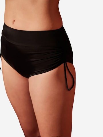 Penti Bikini bottom 'Bikinihosen' in Black: front