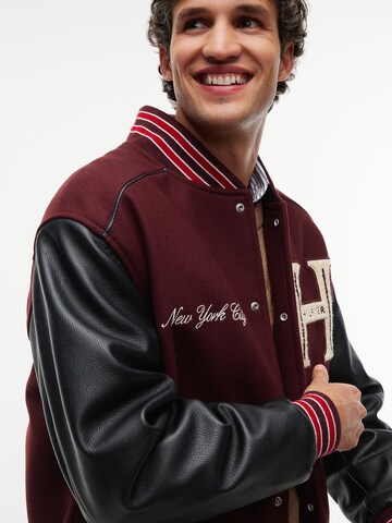 TOMMY HILFIGER Jacke in Rot