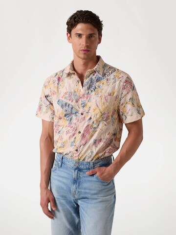 GUESS Comfort Fit Hemd in Beige: Vorderseite