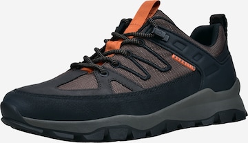 bugatti Urheilulliset nauhakengät värissä musta: etupuoli