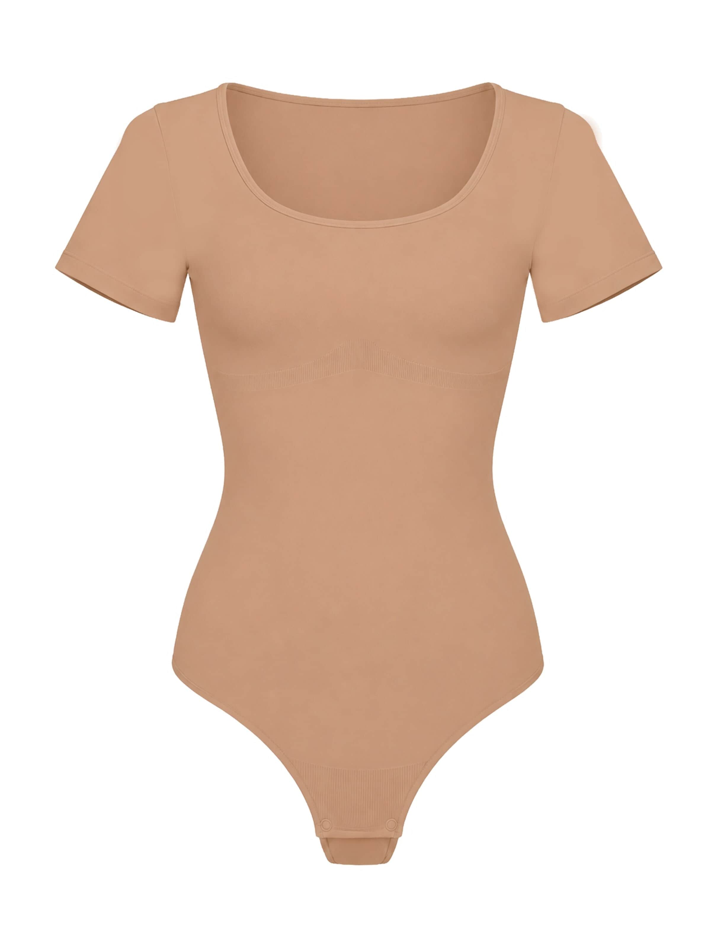 Body modellante 'Tshirt Sculpting Bodysuit with String' di cfab in beige: frontale
