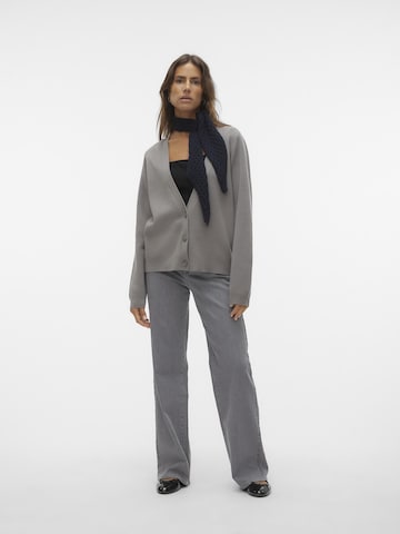 VERO MODA - Cárdigan 'MATHILDE' en gris