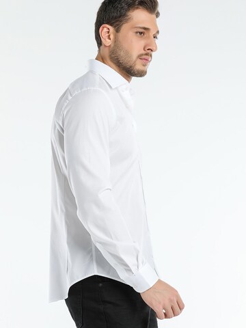 7Camicie Slim fit Zakelijk overhemd 'Firenze Essentials Poplin Stretch Man Shirt Light Blue' in Wit