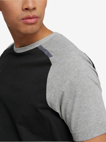 PUMA Functioneel shirt in Zwart: voorkant