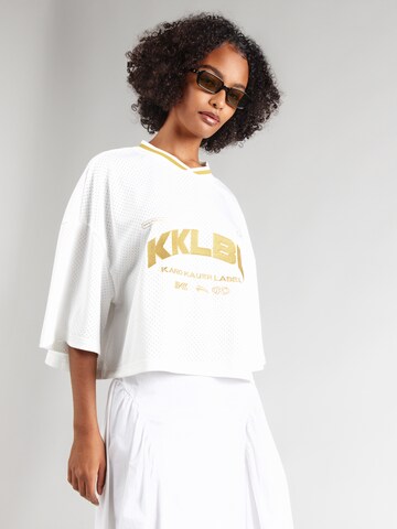 Karo Kauer Υπερμέγεθες μπλουζάκι σε λευκό: μπροστά