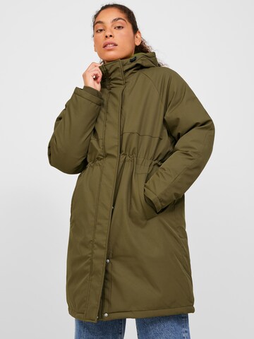 JJXX Between-Seasons Parka 'Gemma' in Green: front