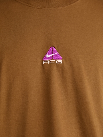 Nike Sportswear Shirt in Bruin