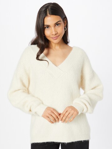 Guido Maria Kretschmer Women Pullover 'Farina' in Beige: predná strana