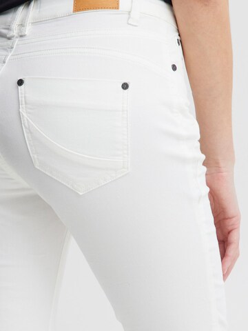 Skinny Jeans 'Rosita' di PULZ Jeans in bianco