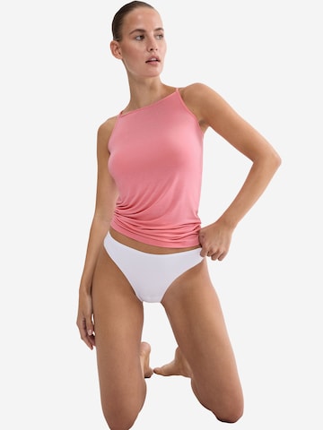 TRIUMPH String ' Red Label Smart Invisible ' in Weiß