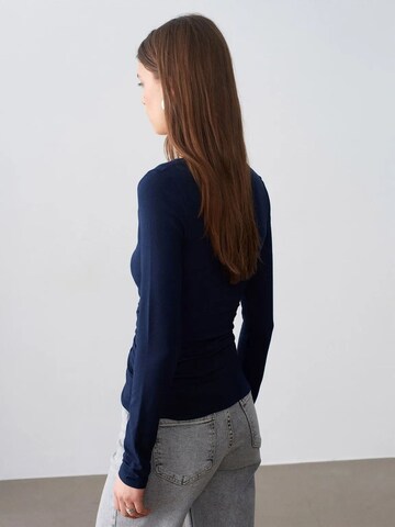 Dilvin Blouse in Blue