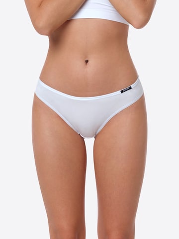 String di Yenita in bianco: frontale