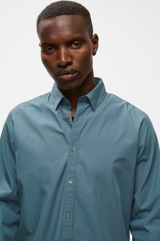 Matinique Regular fit Button Up Shirt in Blue