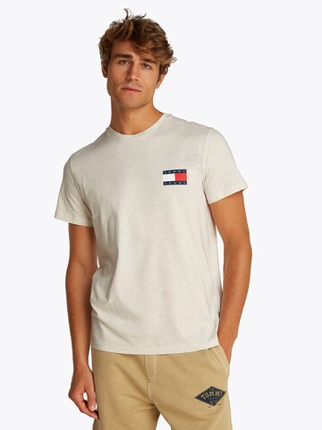 Tommy Jeans Koszulka 'ESSENTIAL' w kolorze beżowy: przód