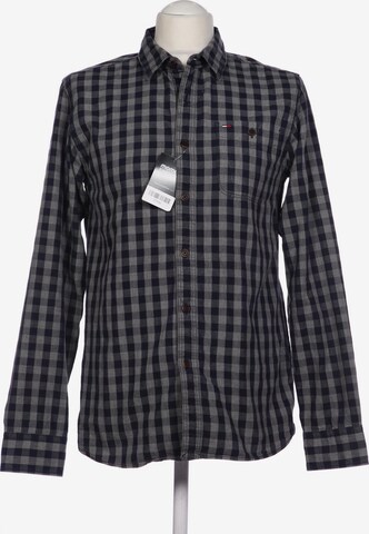 Tommy Jeans Button Up Shirt in M in Grey: front