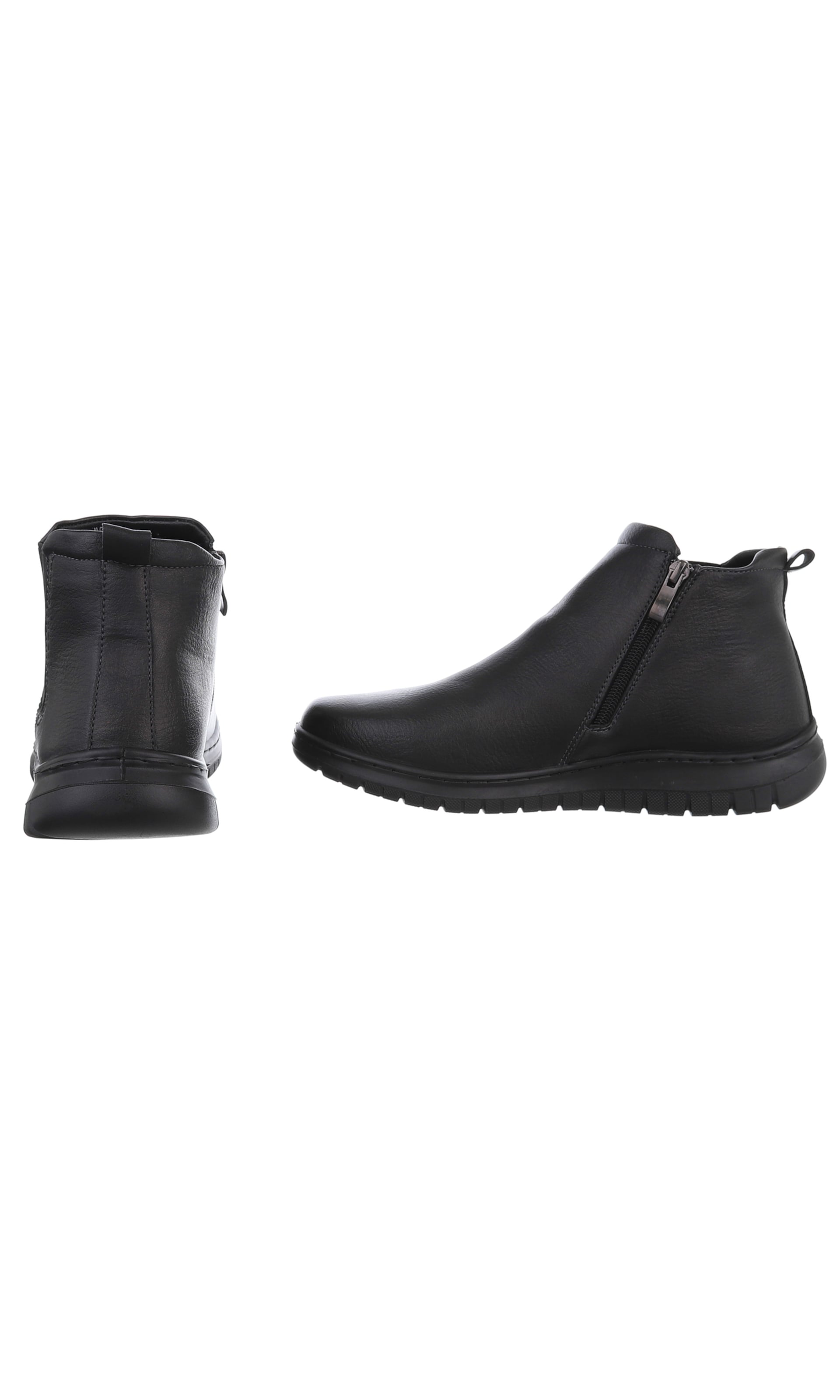 CoolWalk Boots in Black