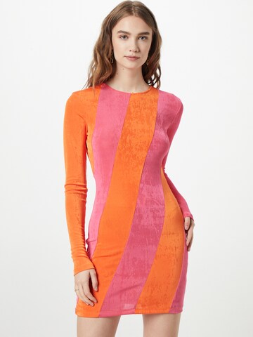 NA-KD Dress in Pink: front