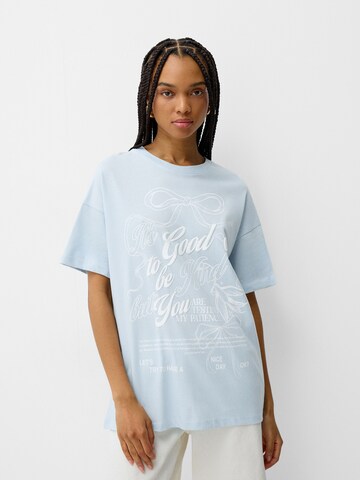 Bershka T-Shirt in Blau: Vorderseite