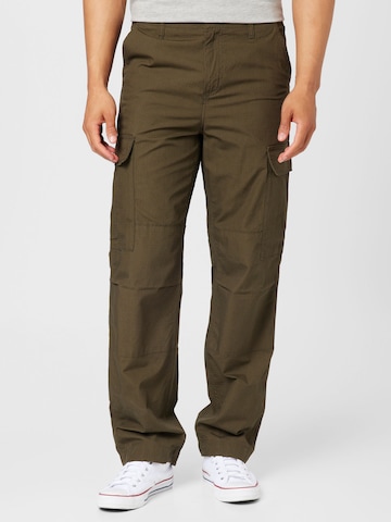 Carhartt WIP Regular Cargo trousers in Green: front