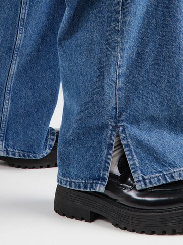 KARL LAGERFELD JEANS Широка кройка Дънки в синьо
