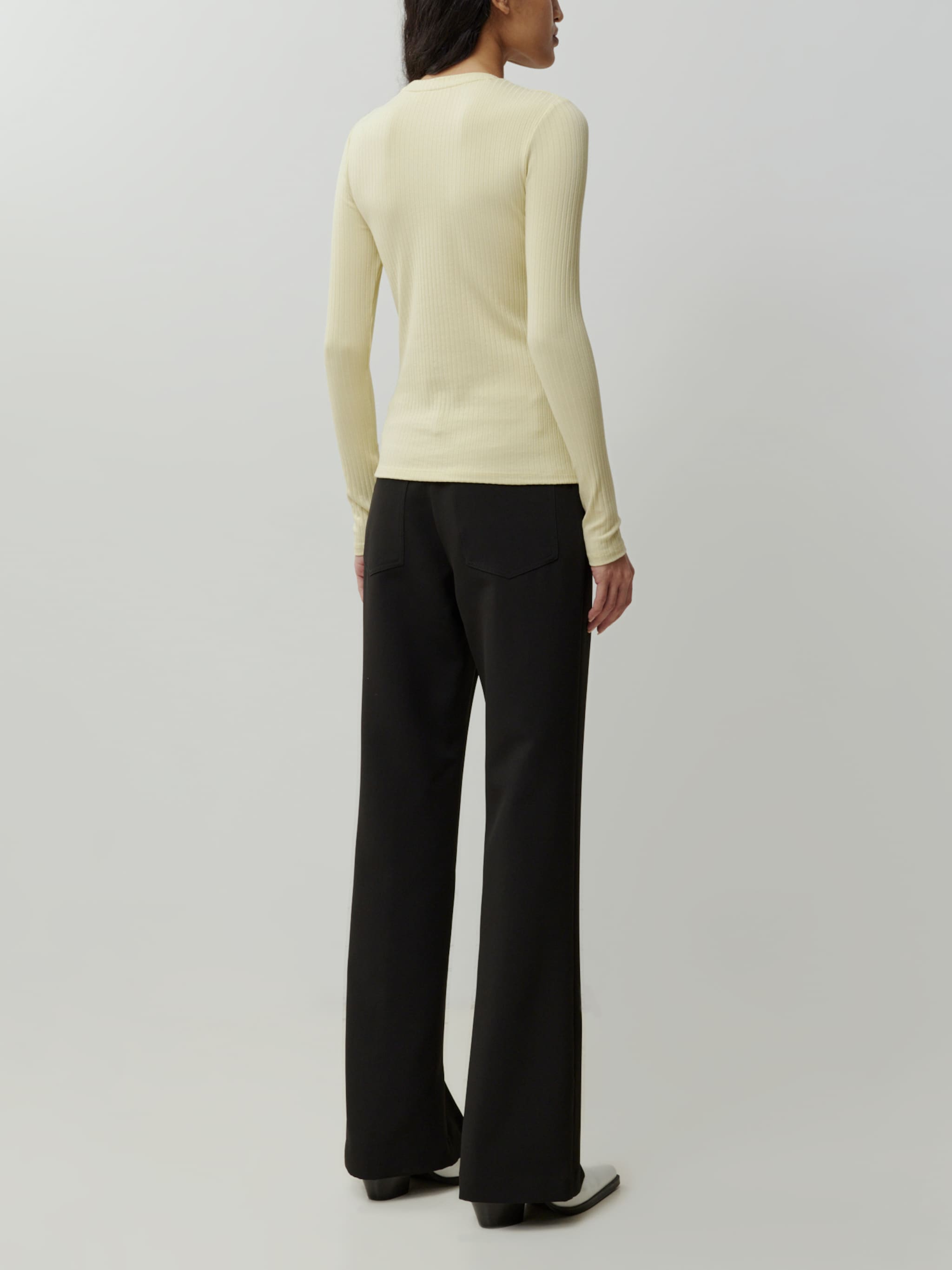 EDITED Producten Shirt 'Ginger' Pasteelgeel