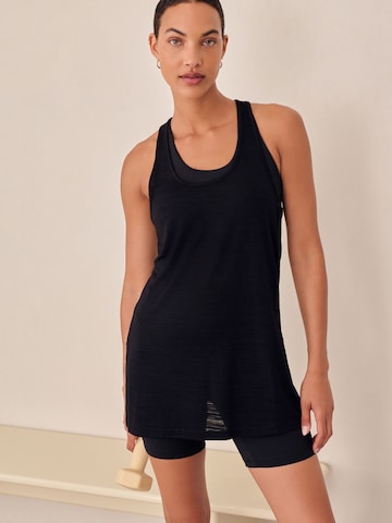 Next Sporttop in Schwarz: Vorderseite