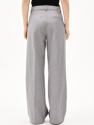 ARMEDANGELS Wide leg Broek ' LEANDRAA HANDAAS ' in Grijs