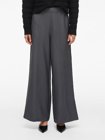 Wide leg Pantaloni 'VIValrie' di VILA in grigio: frontale