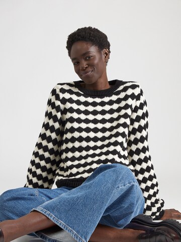 MORE & MORE - Jersey en negro: frente