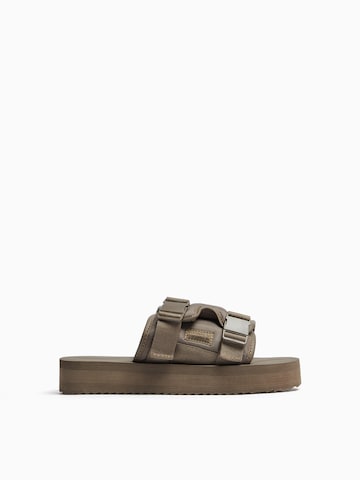 Mule Bershka en vert