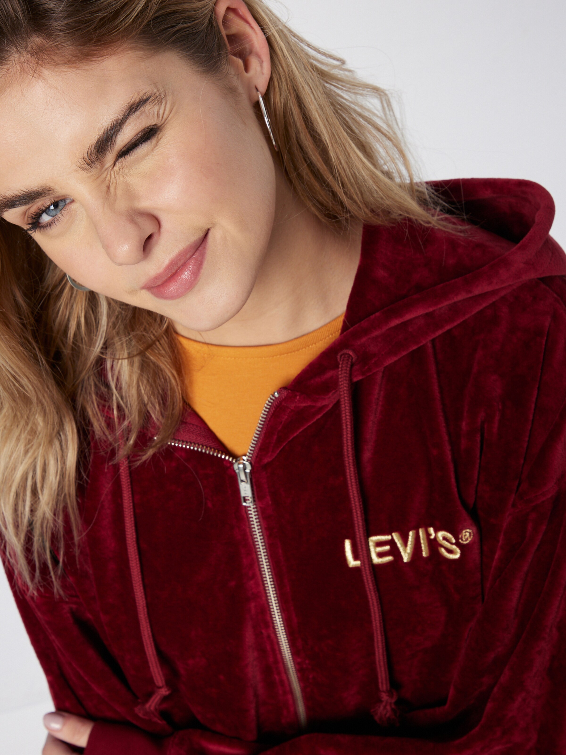 Levi's burgundy hoodie hotsell