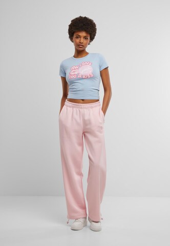 Karl Kani Regular Pants in Pink