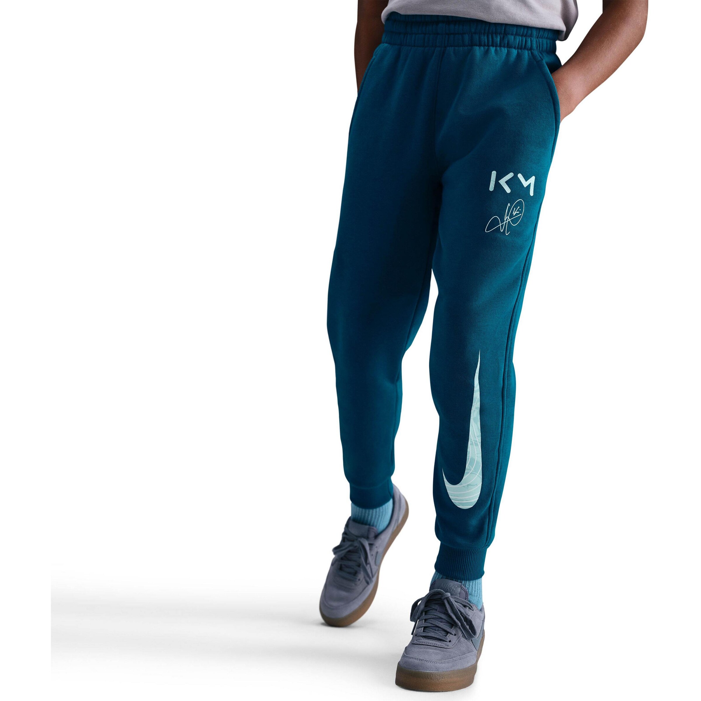 NIKE Tapered Sportnadrágok 'Club' - zöld: elől