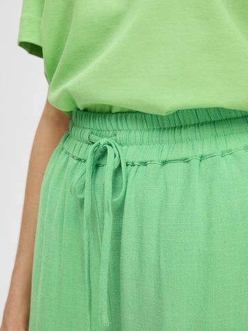 SELECTED FEMME Lużny krój Spodnie 'Viva-Gulia' w kolorze zielony