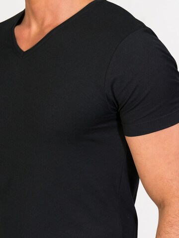 zd ZERO DEFECTS Undertrøje 'V-Neck T-shirt Soya Yarn' i sort