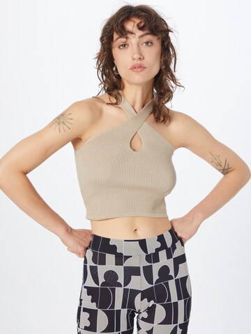 Tops en tricot Urban Classics en gris : devant