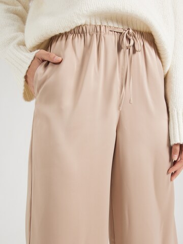 TOPSHOP Wide leg Byxa i grå