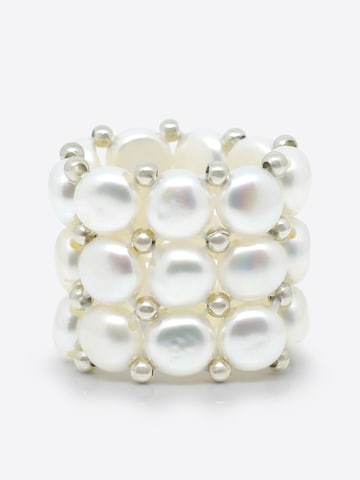 Ateliers Saint Germain Ring 'TUILERIES' in White