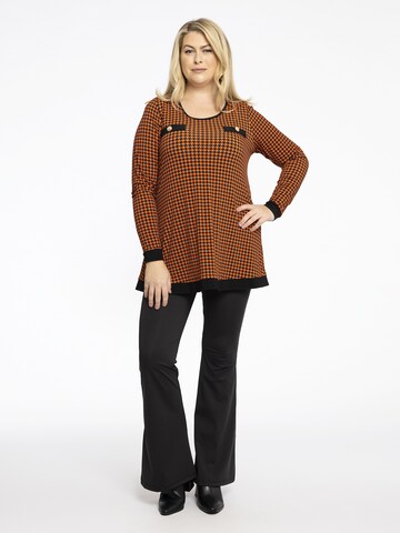 Yoek Tunic in Orange