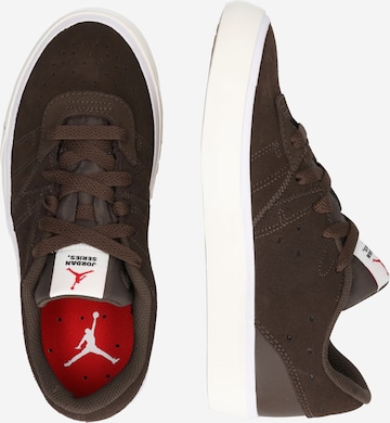 Jordan Trainers in Brown