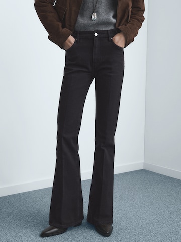 MANGO Na zvonec Kavbojke 'VIOLETA' | črna barva: sprednja stran