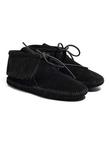 Minnetonka Moccasin in Black