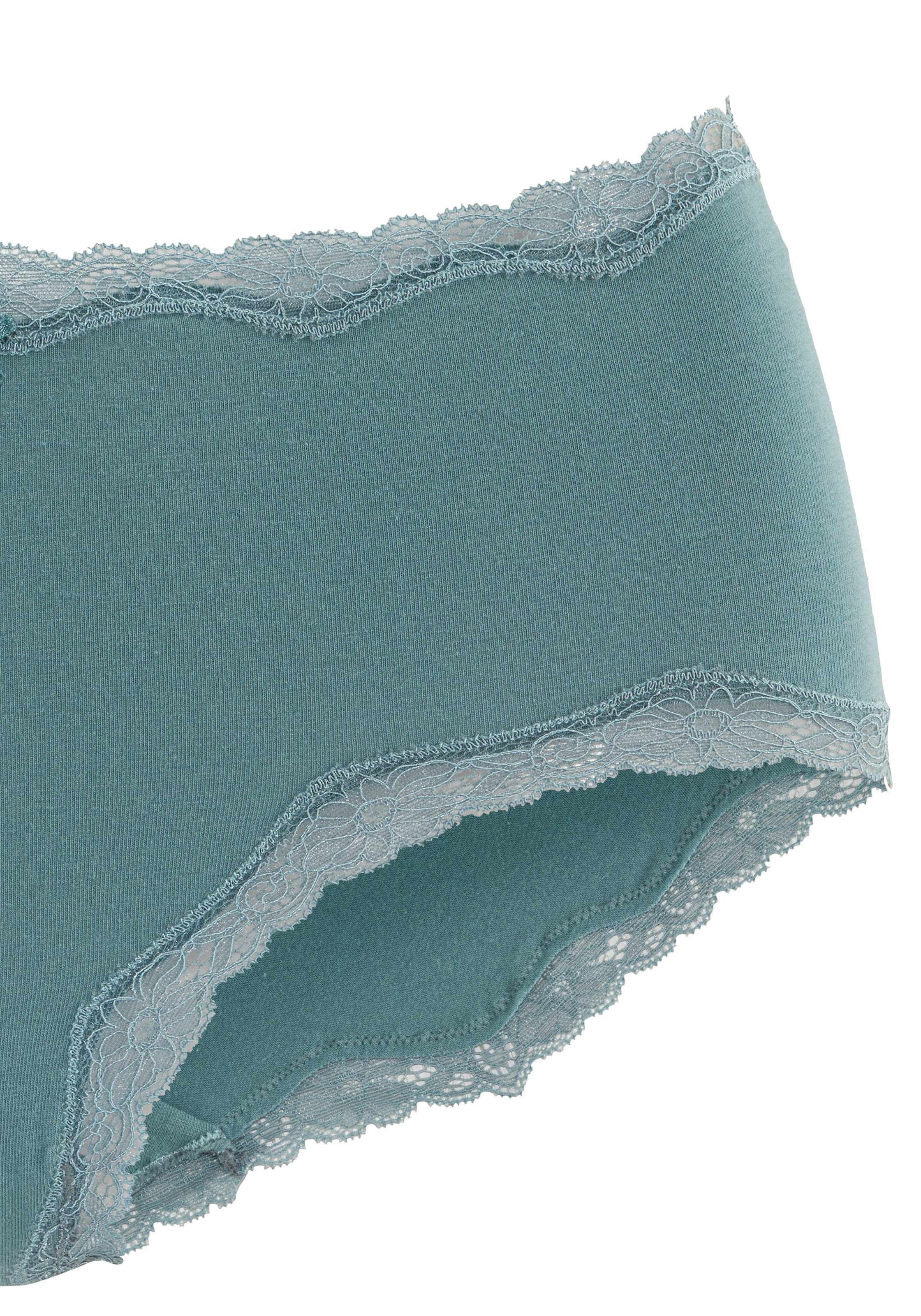 Chiloți de la VIVANCE pe bej