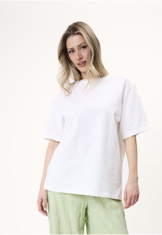 OH APRIL Shirt 'Flower' in Wit: voorkant