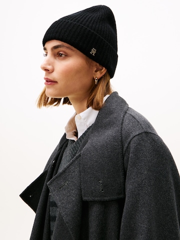 TOMMY HILFIGER Beanie in Black